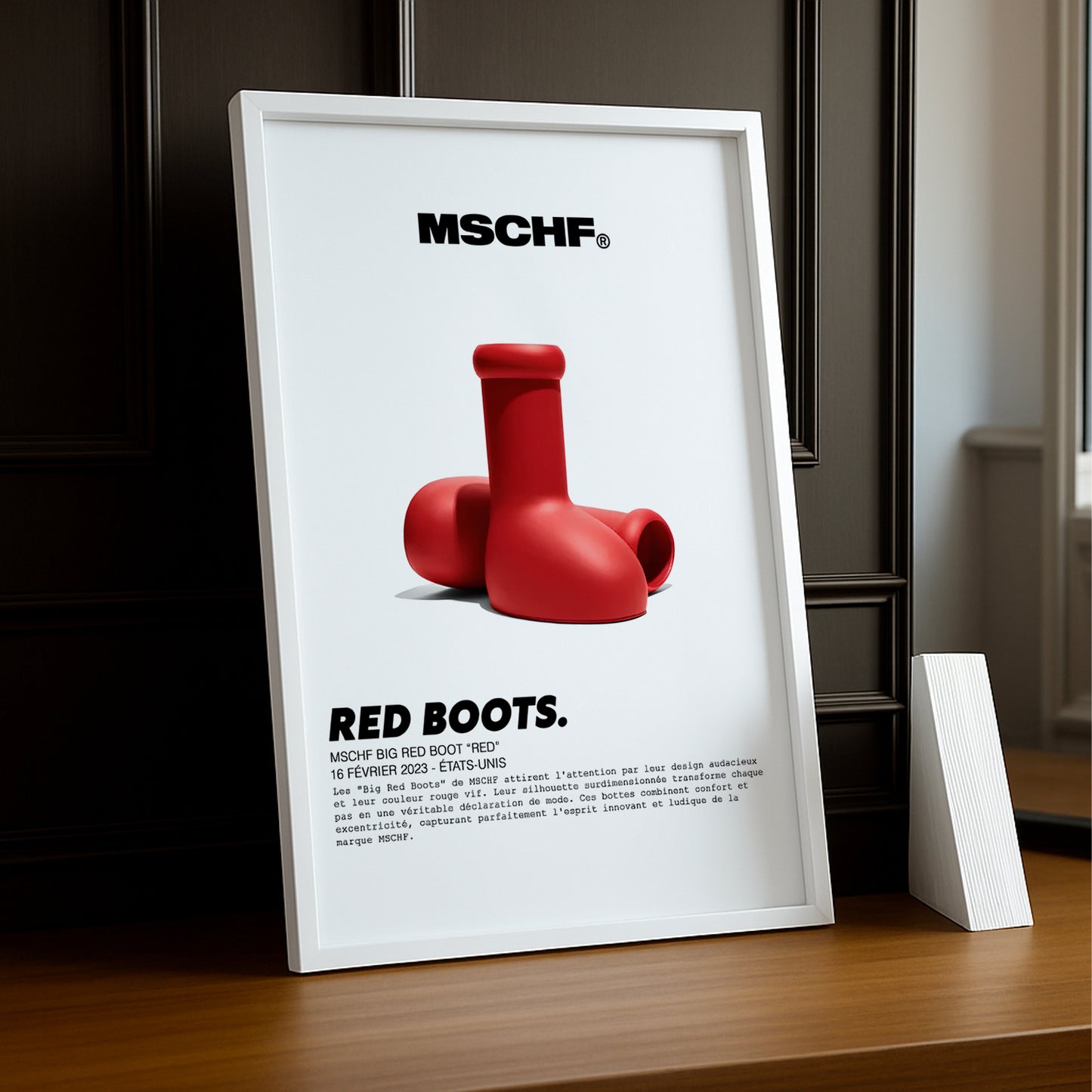 Marco de fotos MSCHF Big Red Boot