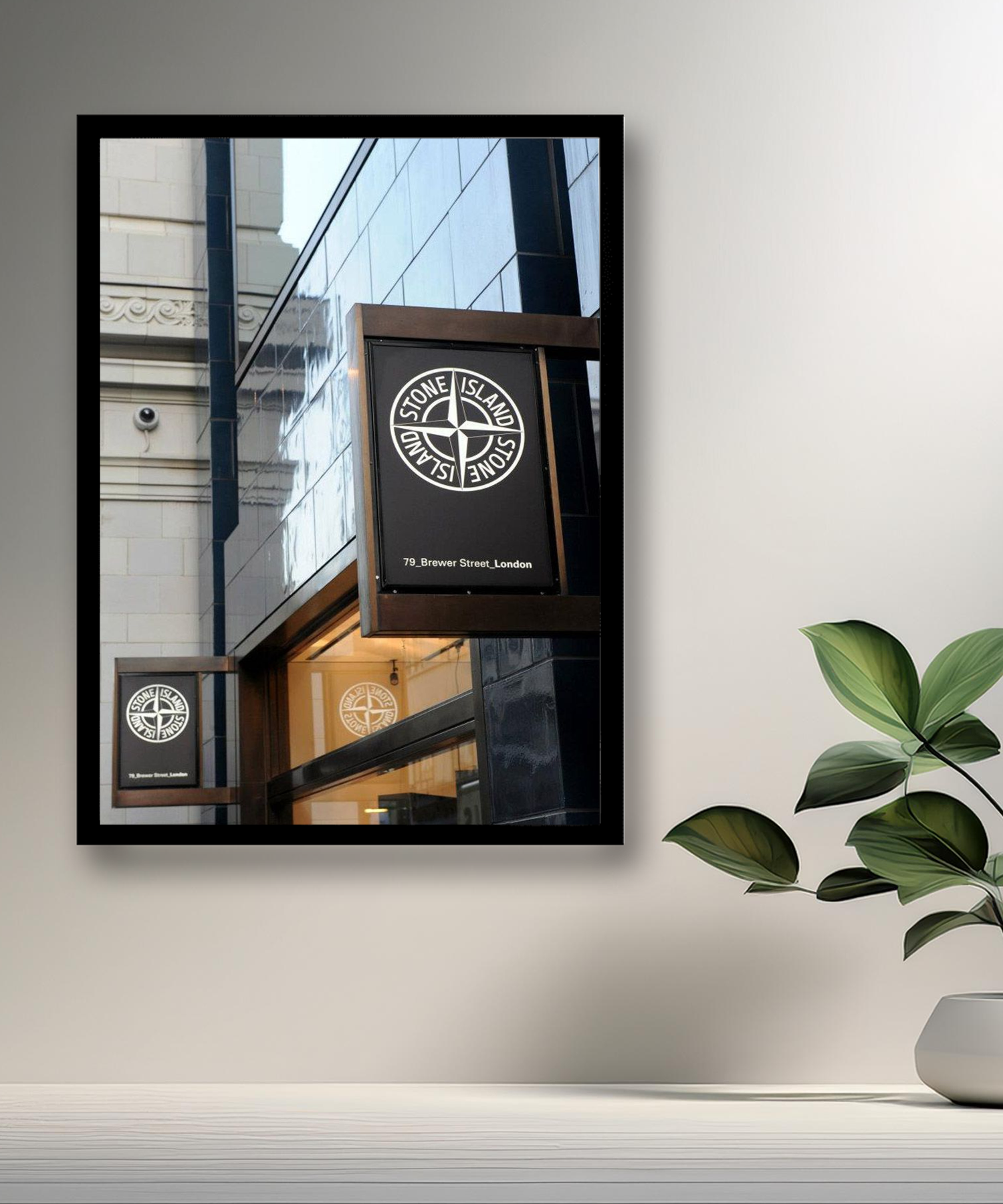 Cadre photo Stone Island devanture