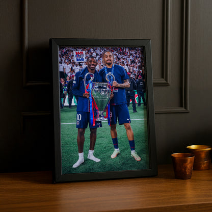 Cadre Photo Dembélé & Barcola – Trophée Champions League 2026 | PSG TonCadre