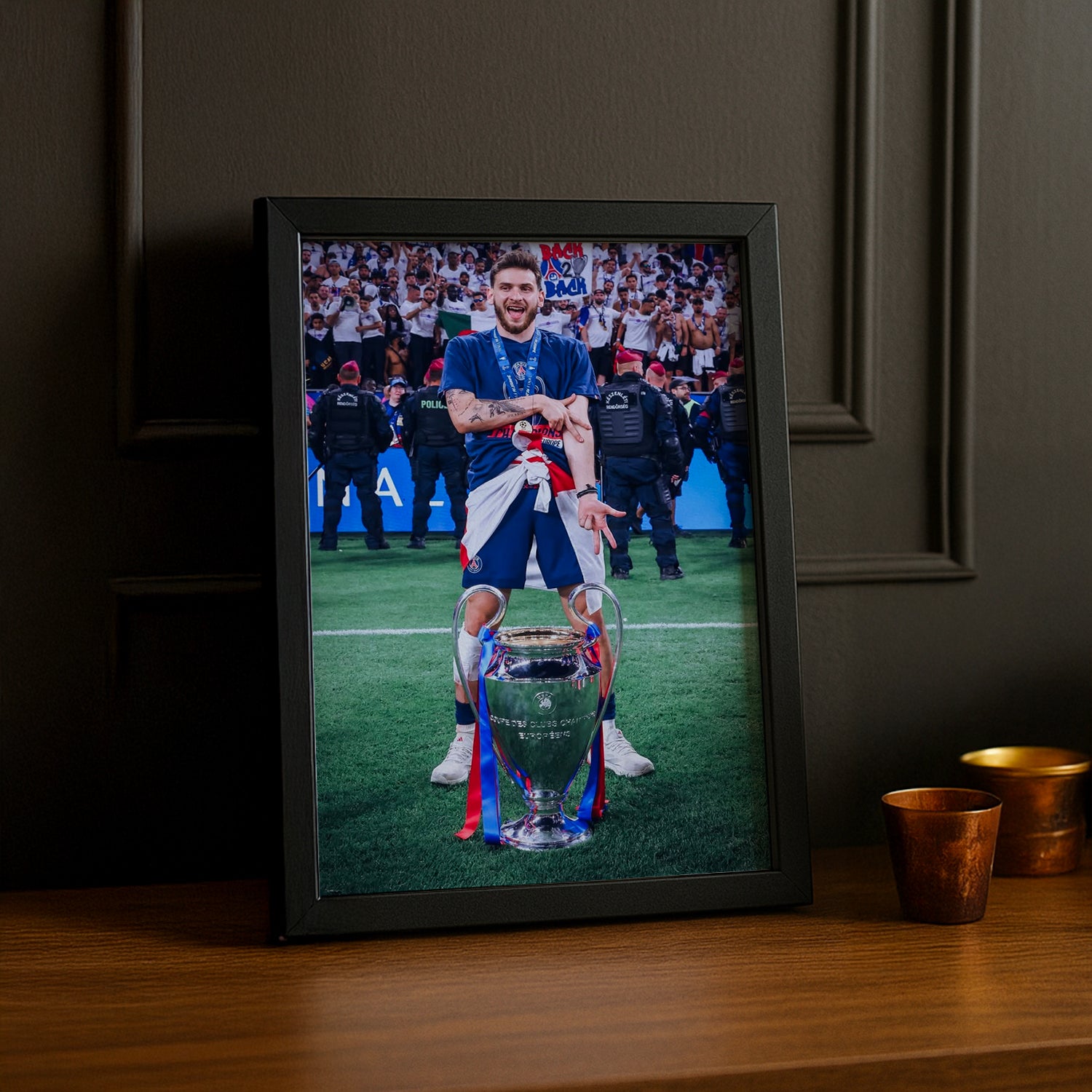 Cadre Photo Kvaratskhelia – Trophée Champions League 2026 | PSG TonCadre