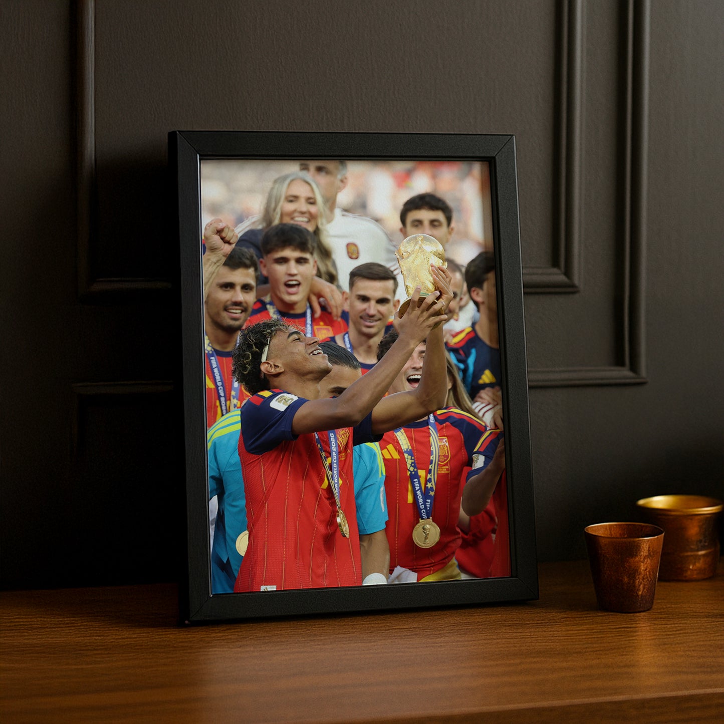 Cadre Photo Lamine Yamal Soulève la Coupe du Monde 2026 – Espagne TonCadre