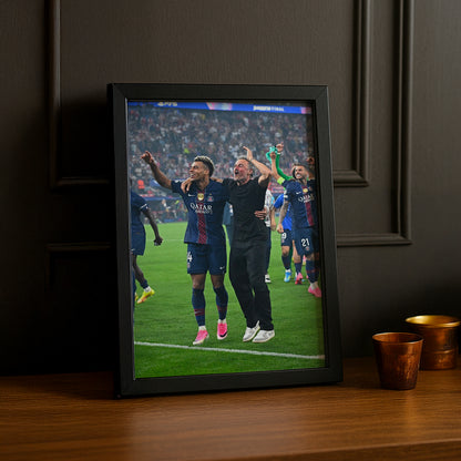 Cadre Photo Luis Enrique & Désiré Doué – Célébration Champions League 2026 | PSG TonCadre