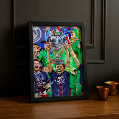 Cadre Photo Marquinhos – Cri de Champion Champions League 2026 | PSG TonCadre