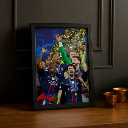 Cadre Photo PSG – Joie Collective Champions League 2026 | Célébration Équipe TonCadre