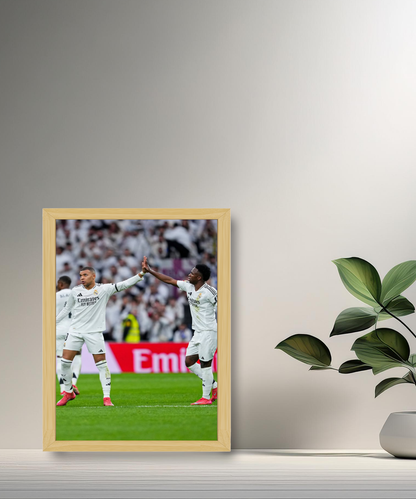 Cadre photo de Mbappé x Vinicius