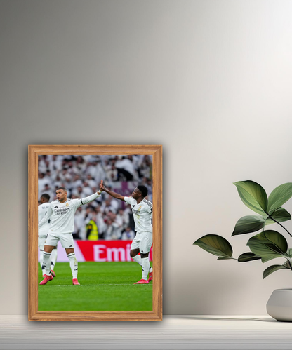 Cadre photo de Mbappé x Vinicius