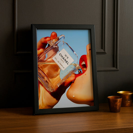Poster Photo Chanel - Drinking