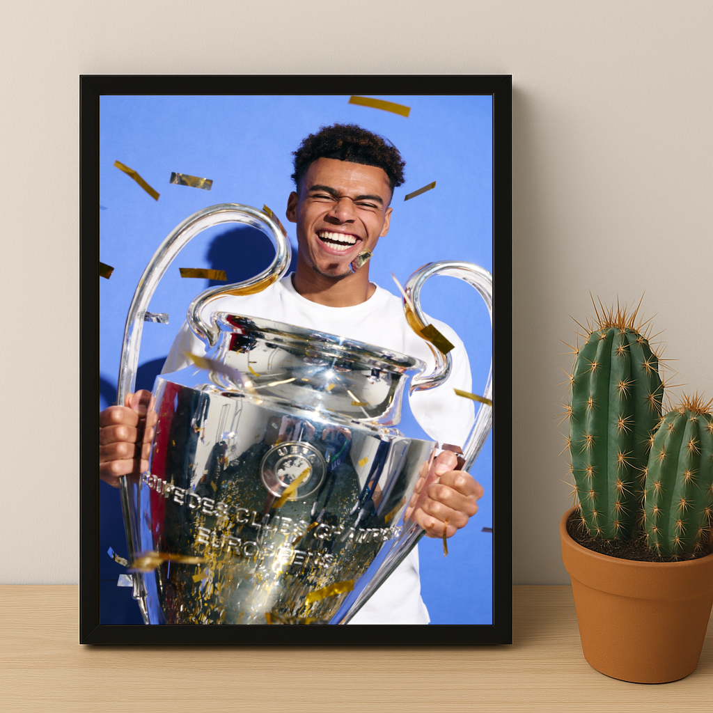Cadre photo Désiré Doué PSG Ligue des champions