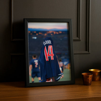 Poster encadrée Paris Saint-Germain - Désiré Doué Maillot