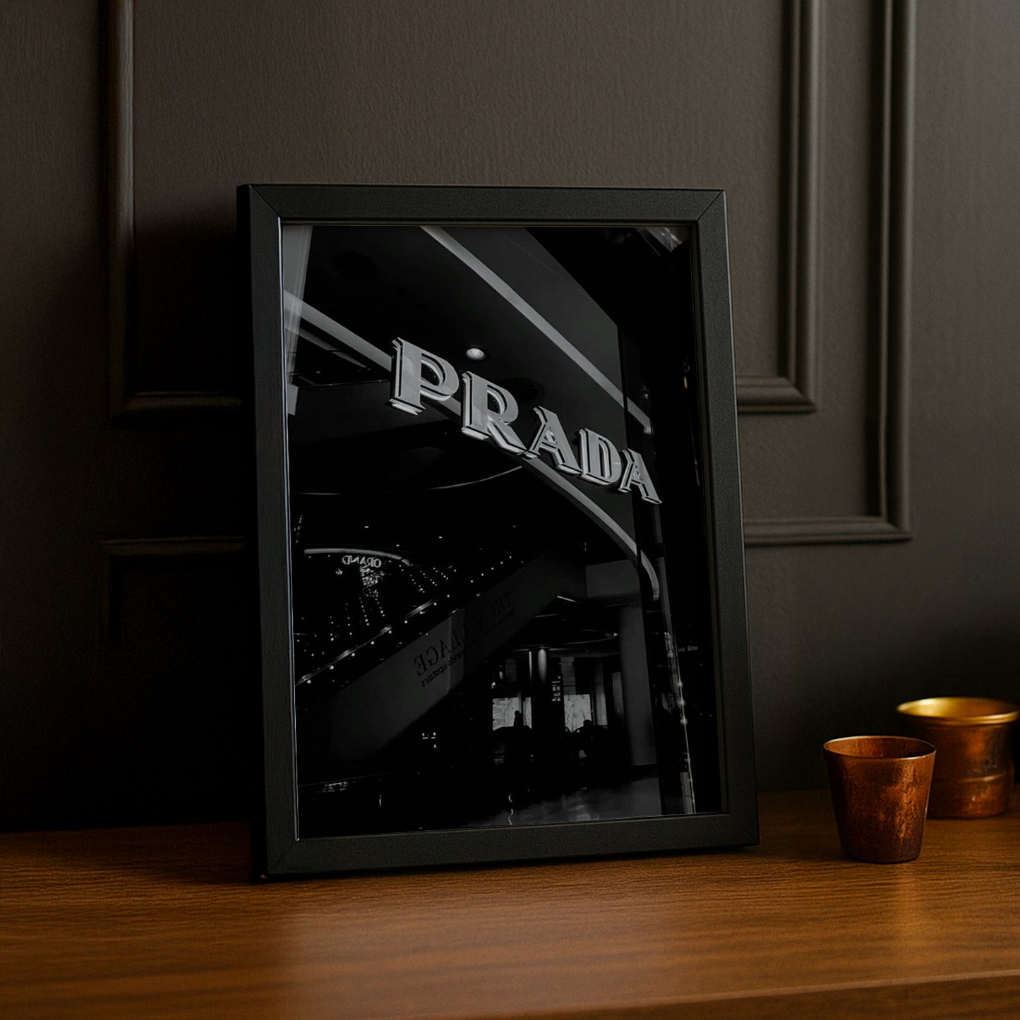 Cadre Photo Prada - Full Black Devanture