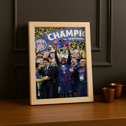 Cadre Photo Dembélé – Levée du Trophée Champions League 2026 | PSG TonCadre