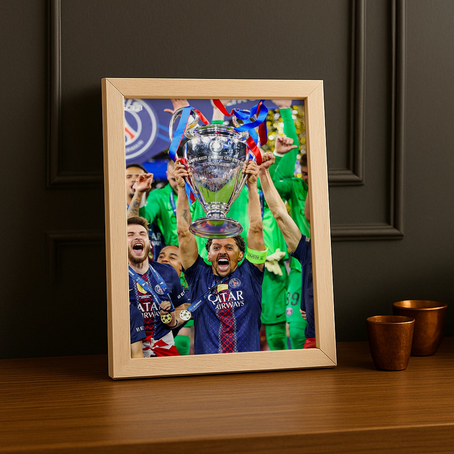 Cadre Photo Marquinhos – Cri de Champion Champions League 2026 | PSG TonCadre