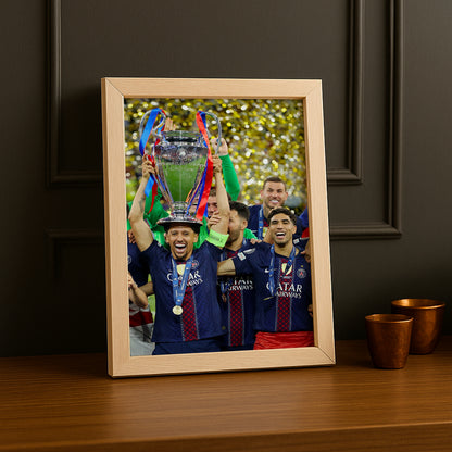 Cadre Photo Marquinhos – Levée du Trophée Champions League 2026 | PSG TonCadre