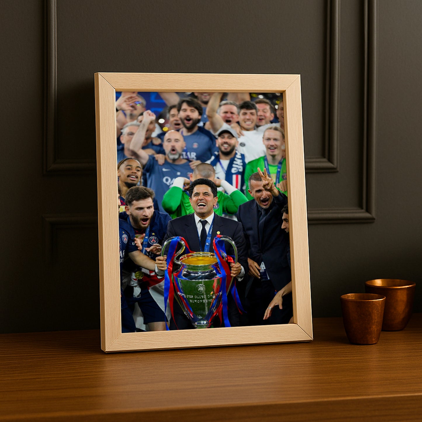 Cadre Photo Nasser Al-Khelaïfi – Trophée Champions League 2026 | PSG TonCadre