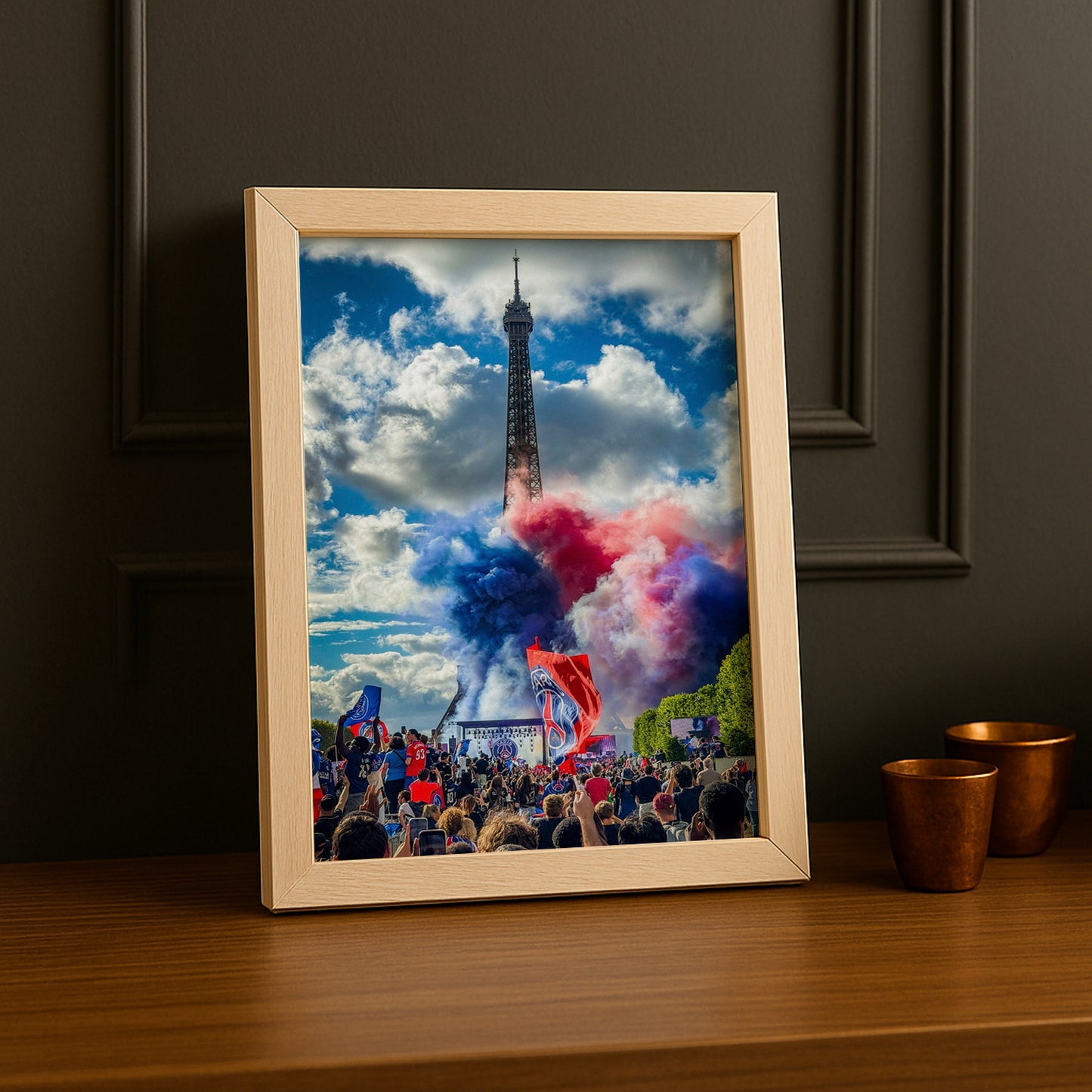 Cadre Photo PSG – Fumigènes Tour Eiffel Supporters Parade Champions League 2026 TonCadre