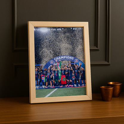 Cadre Photo PSG – Levée du Trophée Champions League Final 2026 TonCadre