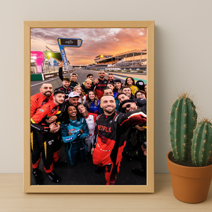 Poster encadrée GP Explorer - Selfie Squeezie