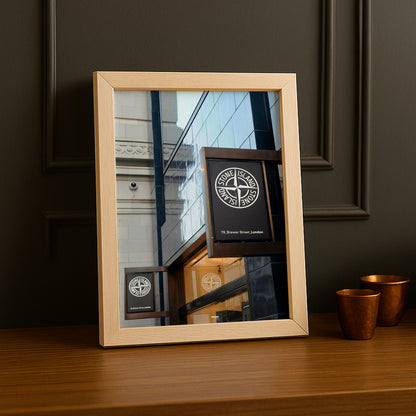 Cadre photo Stone Island devanture