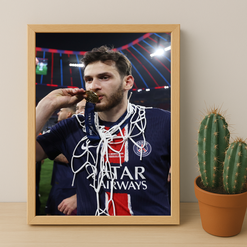 Cadre photo Paris Saint-Germain LDC Kvara