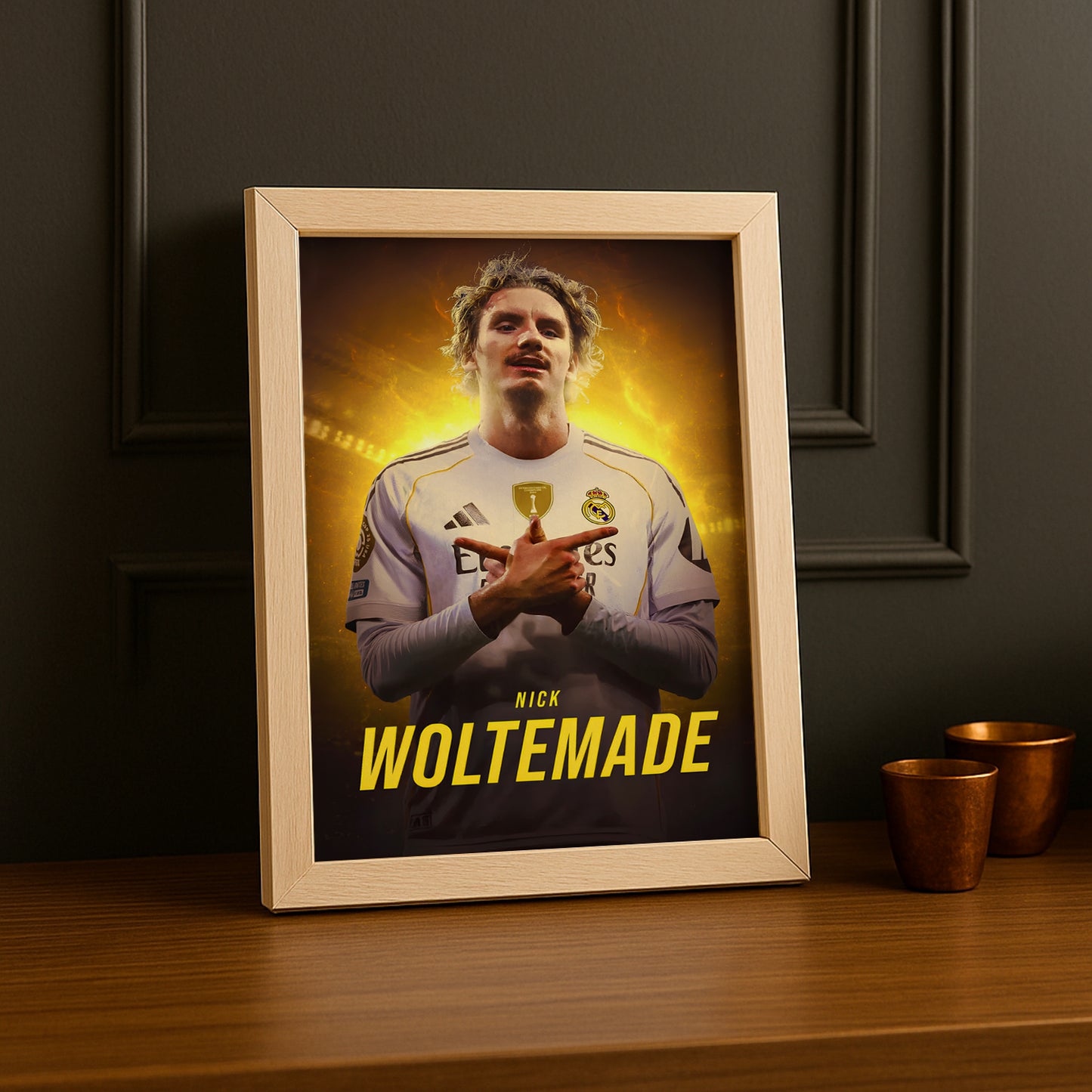 Cadre Photo Nick Woltemade Real Madrid – Affiche HD Encadrée Papier Premium