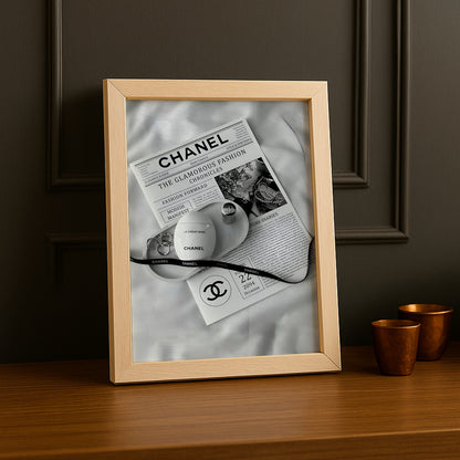 Cadre photo Chanel - Journaux