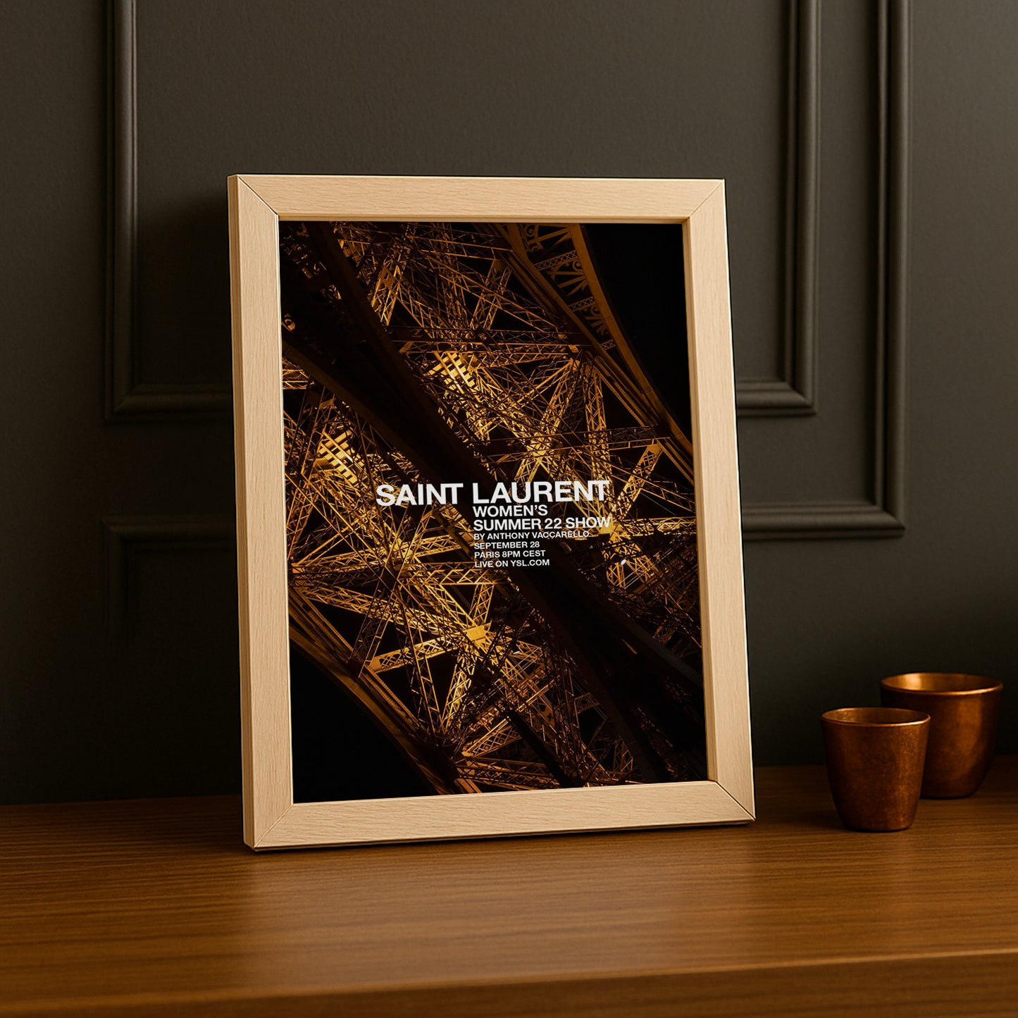 Cadre photo Yves Saint Laurent - Women's Summer 22 Show