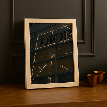 Cadre photo Dior logo by night