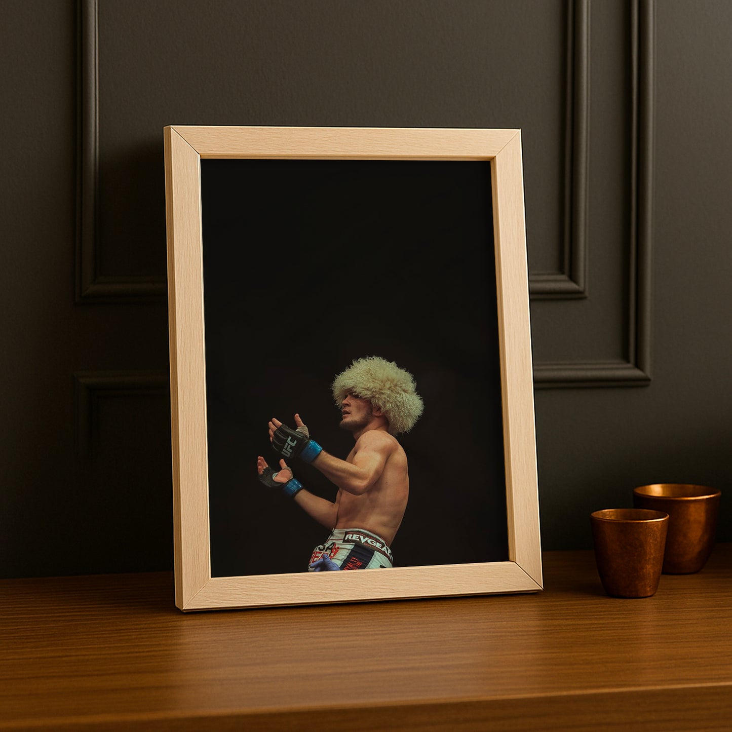 Cadre photo UFC - Khabib Nurmagomedov Prays