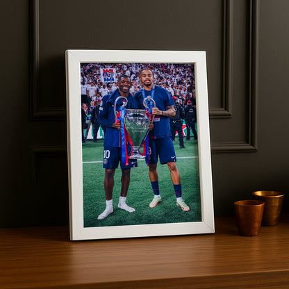 Cadre Photo Dembélé & Barcola – Trophée Champions League 2026 | PSG TonCadre