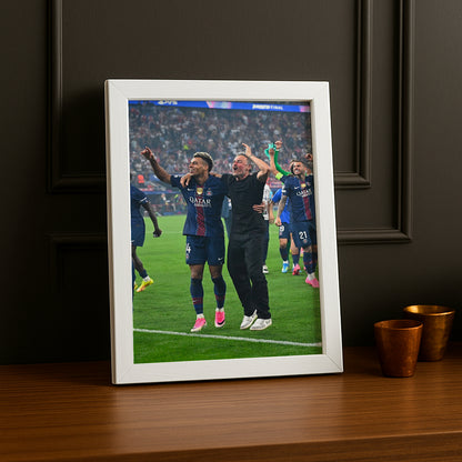 Cadre Photo Luis Enrique & Désiré Doué – Célébration Champions League 2026 | PSG TonCadre