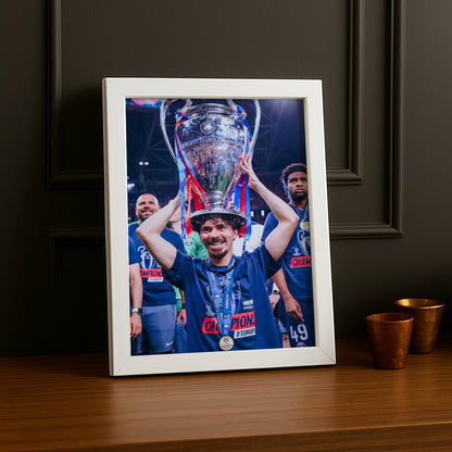 Cadre Photo Vitinha – Levée du Trophée Champions League 2026 | PSG TonCadre