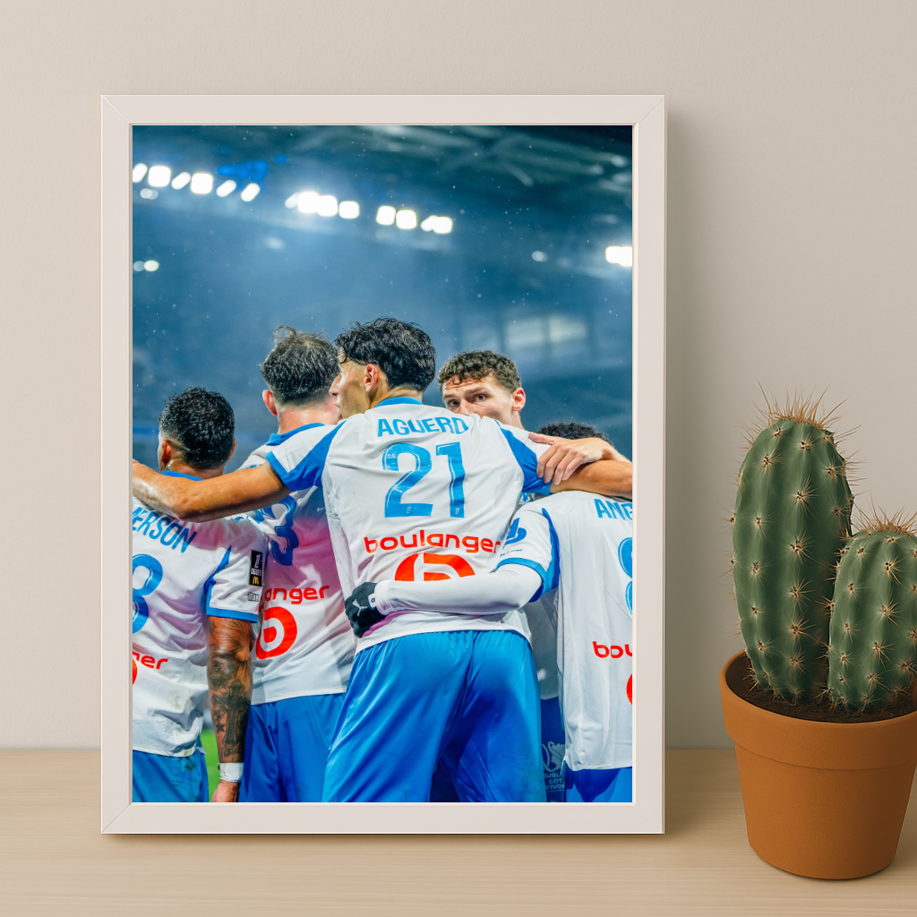 Poster encadrée Olympique de Marseille - Aguerd célébration