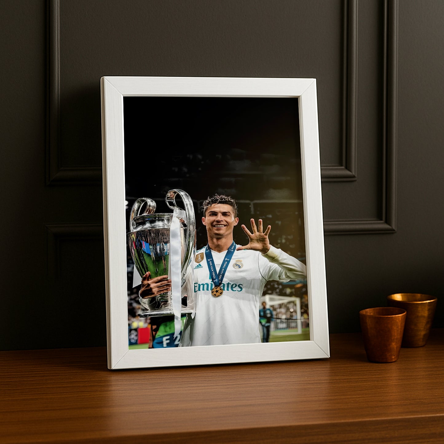 Cadre Photo Cristiano Ronaldo CR7 Real Madrid La Manita – Affiche HD Encadrée Papier Premium