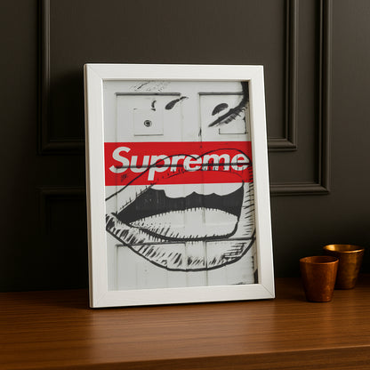 Supreme - Lips
