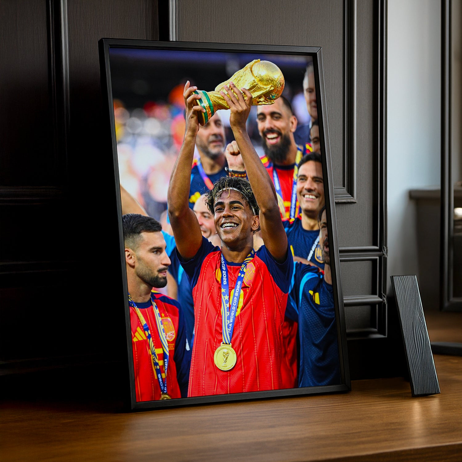 Cadre Photo Lamine Yamal Brandit le Trophée – World Cup 2026 TonCadre