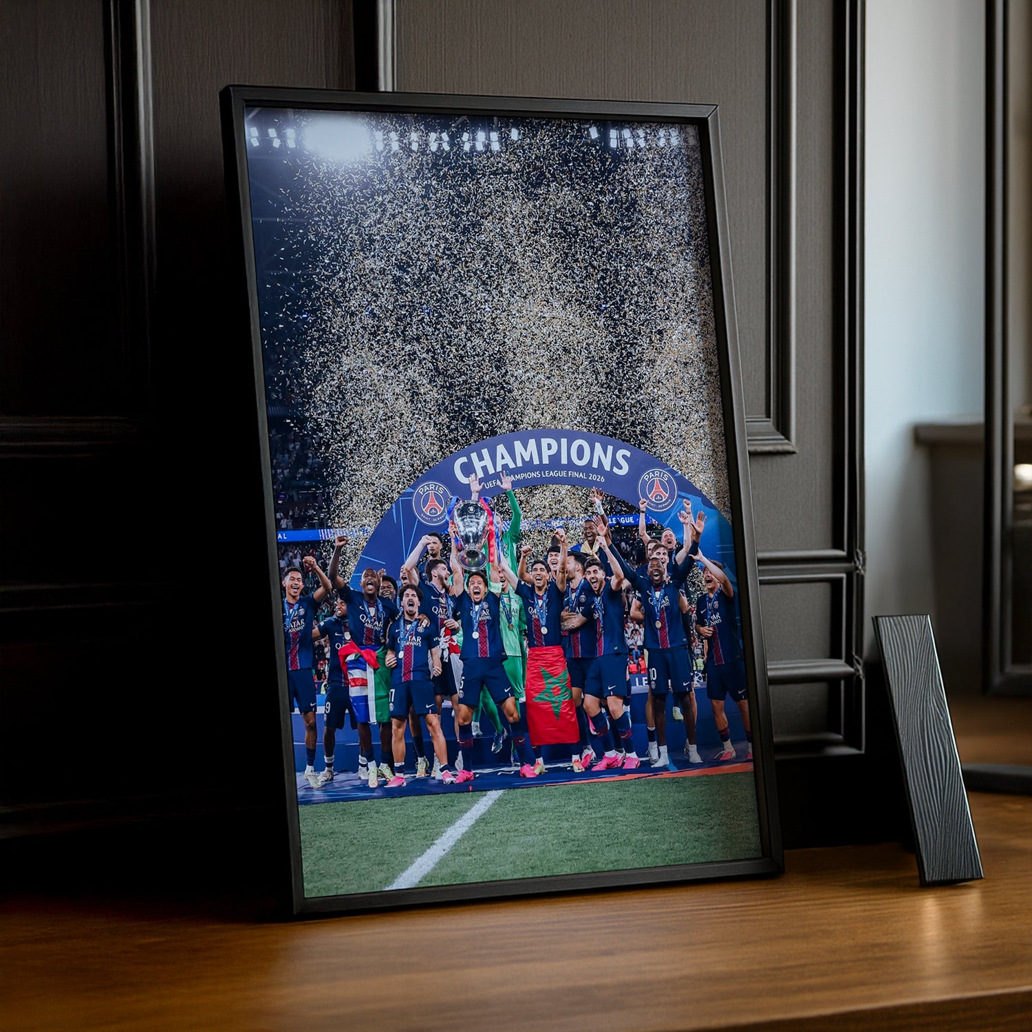 Cadre Photo PSG – Levée du Trophée Champions League Final 2026 TonCadre