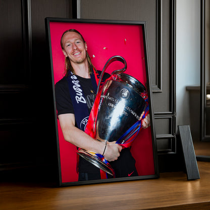 Cadre Photo Safonov – Trophée Champions League 2026 Fond Rose | PSG TonCadre