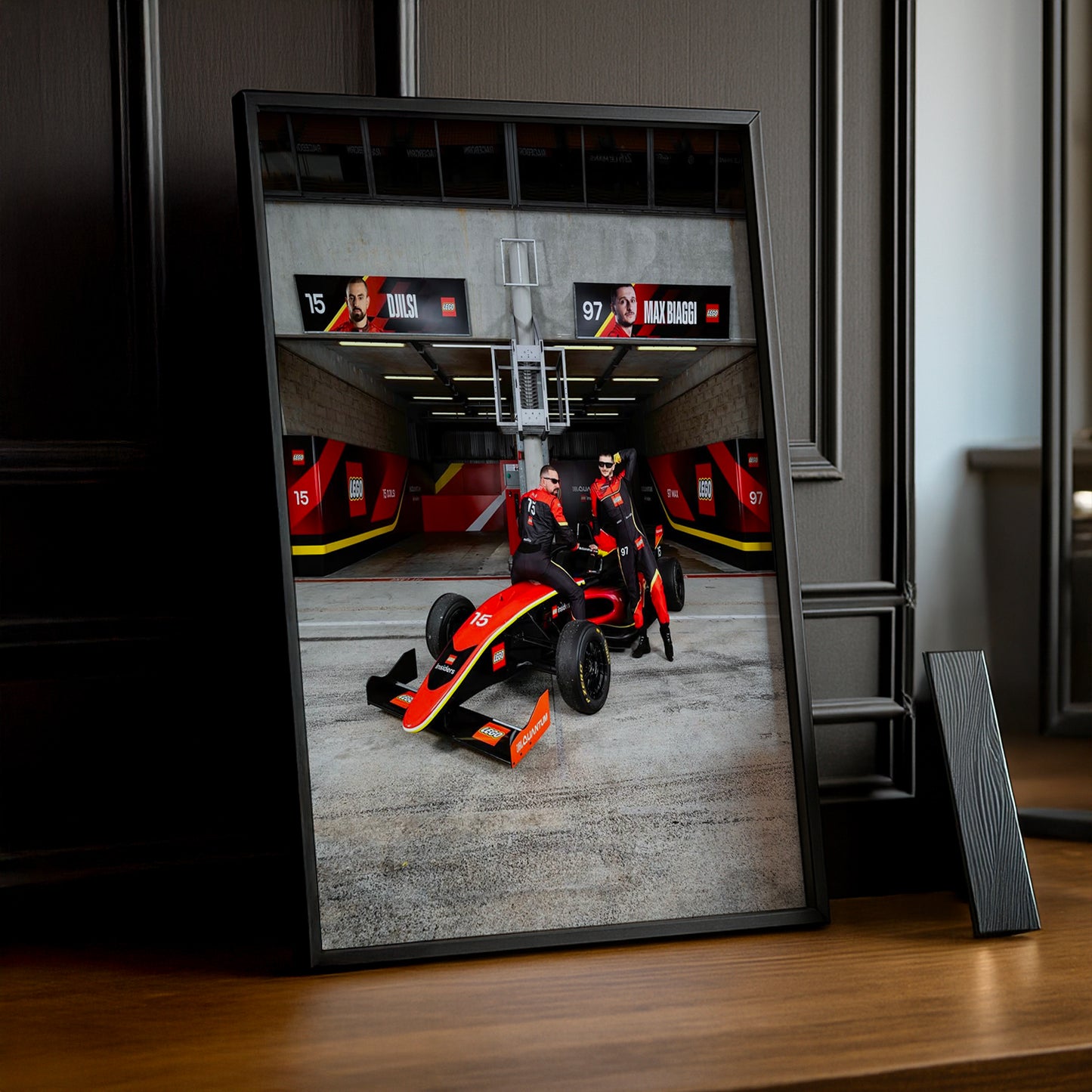 Poster encadrée GP Explorer - Écurie Lego Djilsi x Max Biaggi