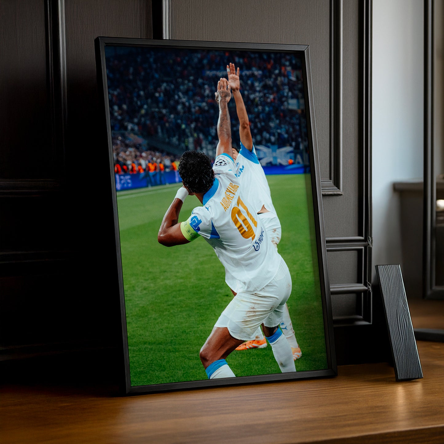 Poster encadrée Olympique de Marseille - Célébration Aubameyang