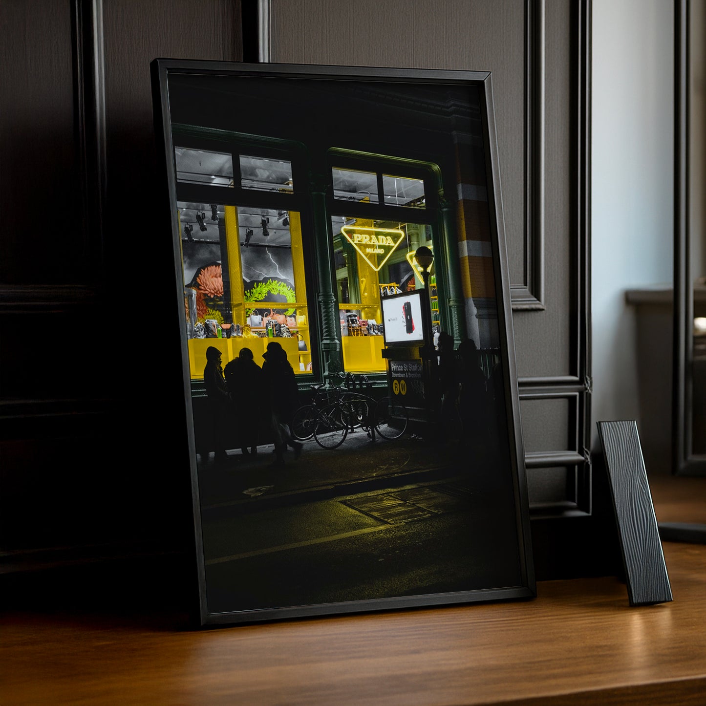 Cadre Photo Prada - Devanture LED Jaune