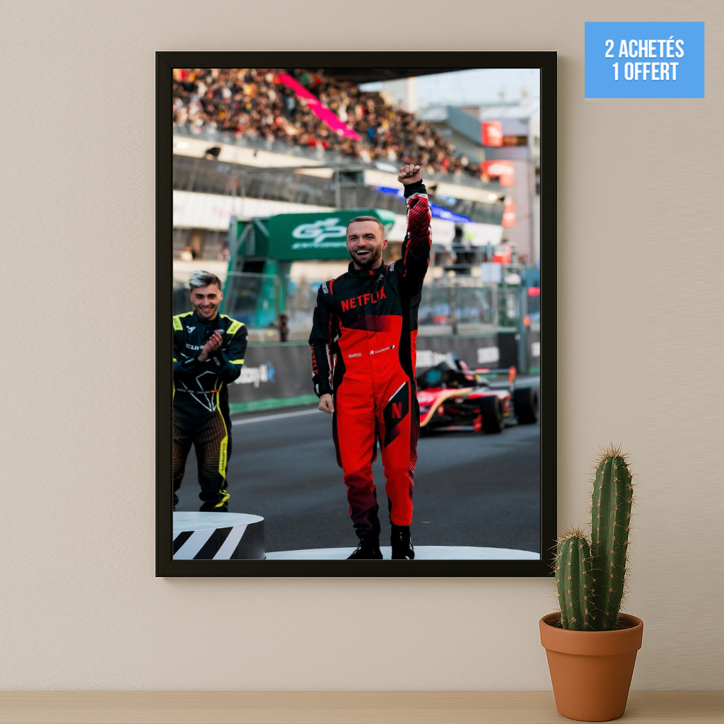 Poster encadrée GP Explorer - Squeezie Podium
