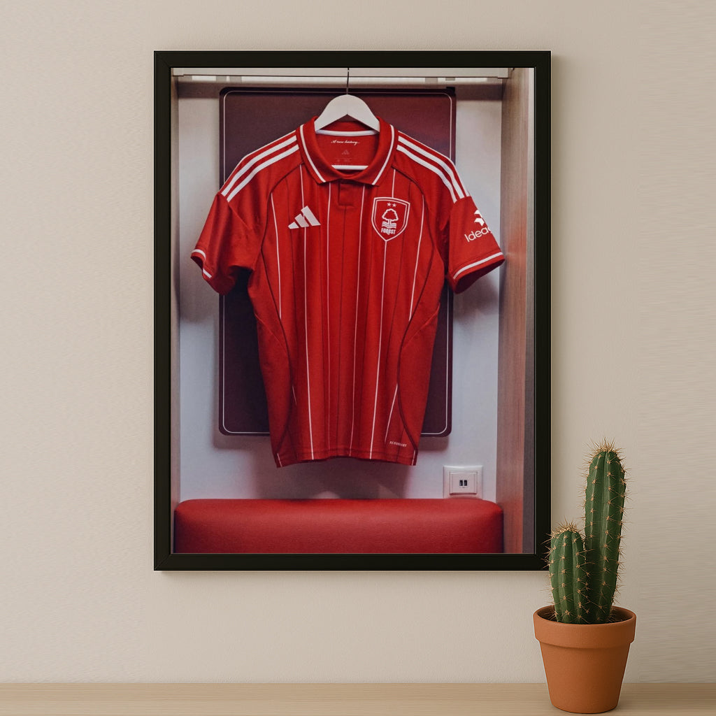 Cadre photo - Maillot Nottingham Forest 25-26