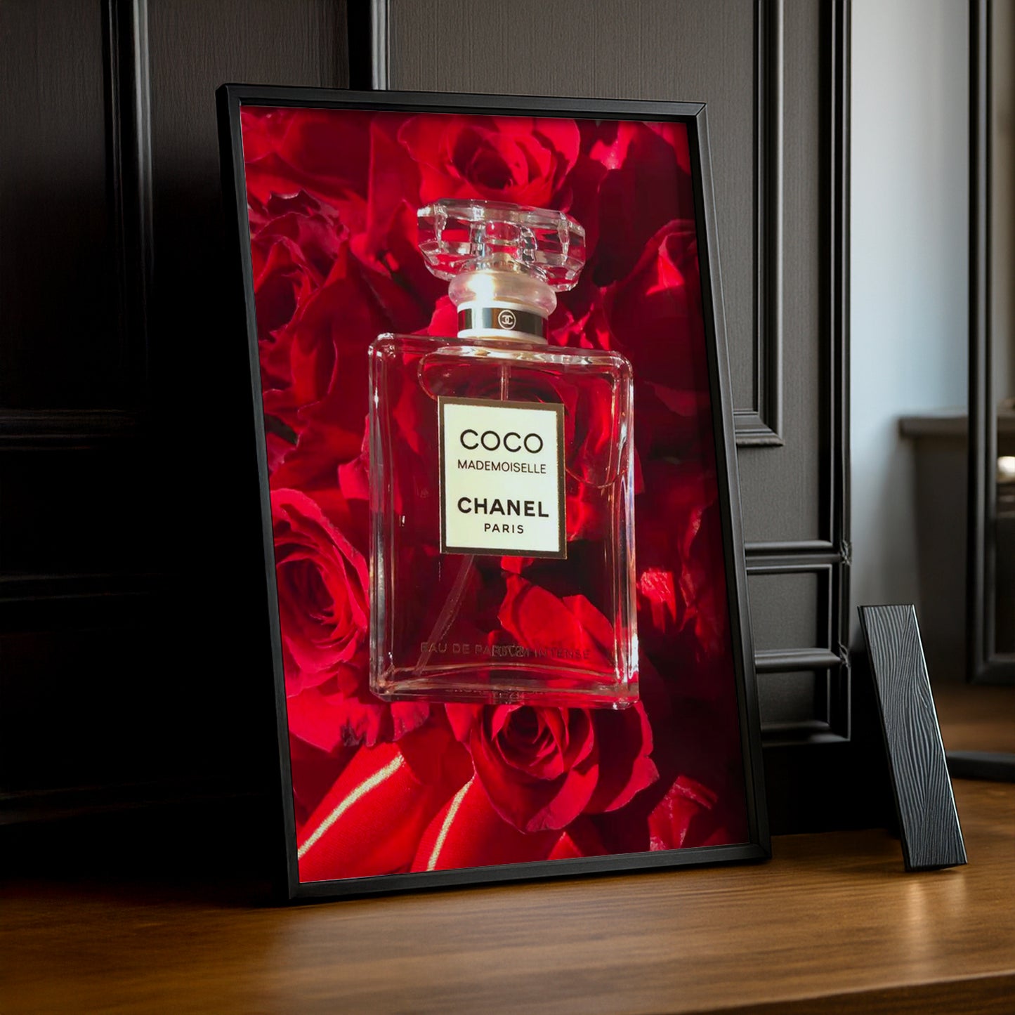 Cadre photo Chanel - Coco Red Flowers