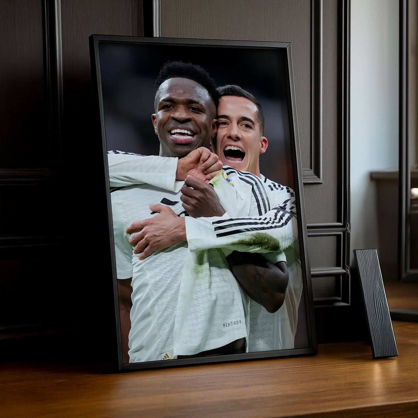 Cadre photo de Vinicius JR x Vasquez