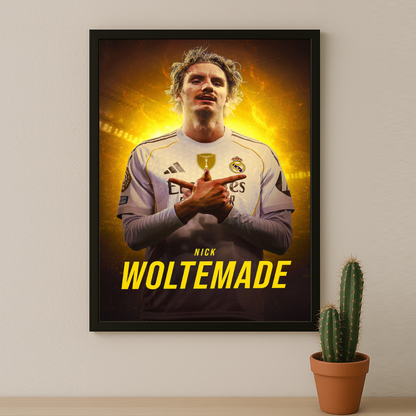 Cadre Photo Nick Woltemade Real Madrid – Affiche HD Encadrée Papier Premium