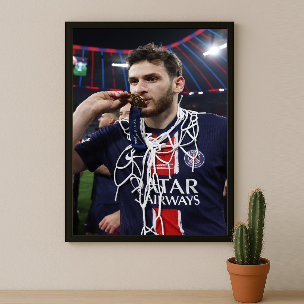 Cadre photo Paris Saint-Germain LDC Kvara
