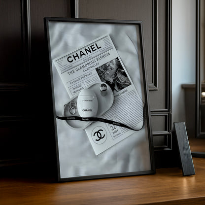 Cadre photo Chanel - Journaux