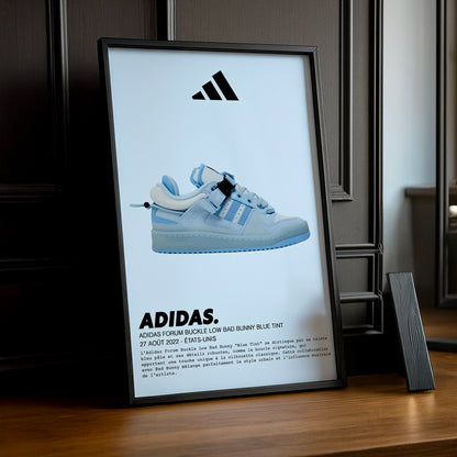 Adidas Buckle Low Bad Bunny Blau getönter Fotorahmen 