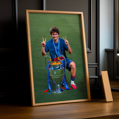 Cadre Photo João Neves – Double V Trophée Champions League 2026 | PSG TonCadre