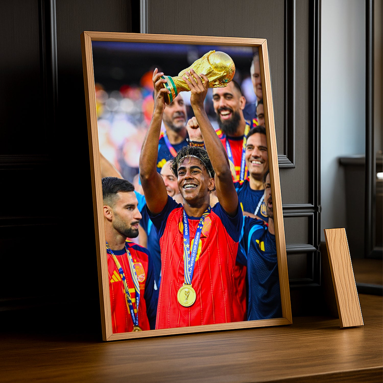 Cadre Photo Lamine Yamal Brandit le Trophée – World Cup 2026 TonCadre